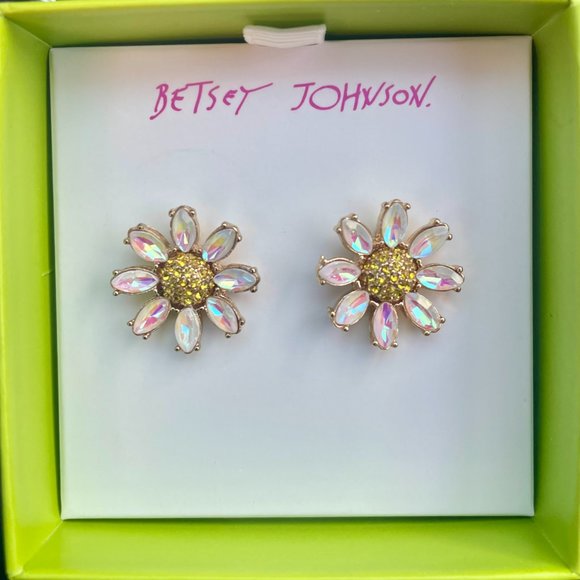 NWT Betsey Johnson Rhinestone Daisy Flower Stud Earrings - Picture 1 of 5